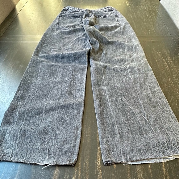 SHEIN Highrise Distressed Black Jeans. Size XS - Picture 9 of 9